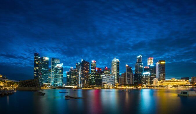 the skyline of Singapore at night