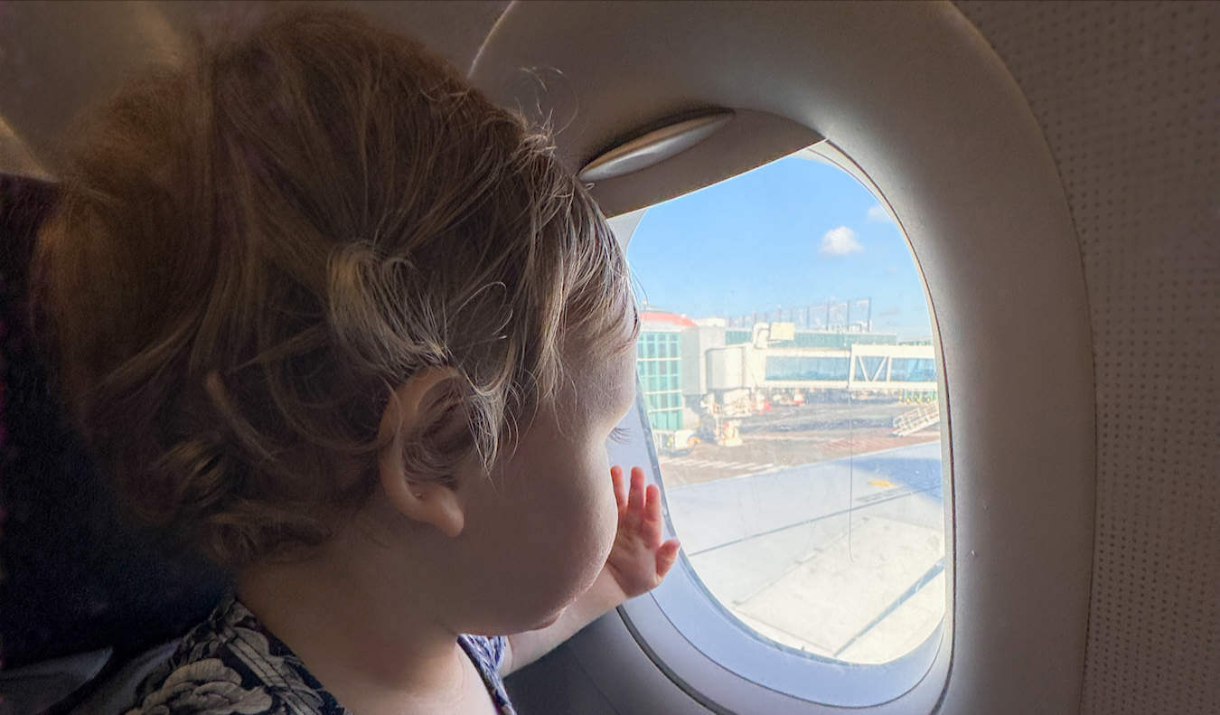 25 Tips for Flying with a Baby (Updated 2023)