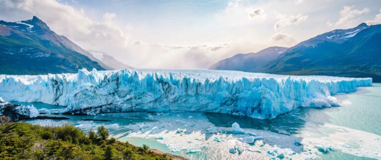 Perito Moreno Glacier in Los Glaciares National Park in Patagonia, Argentina